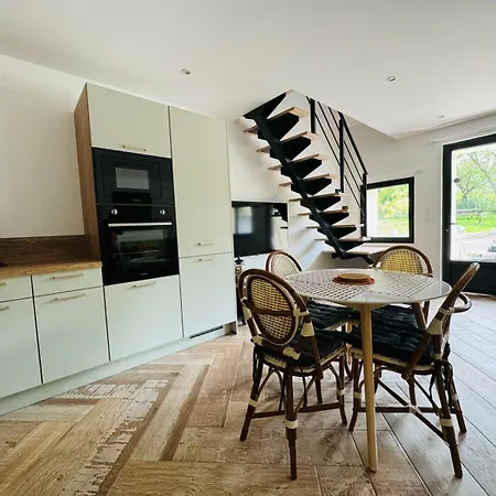 Hébergement de vacances à 15 Min De Caen&des Plages Du Débarquement Ranville